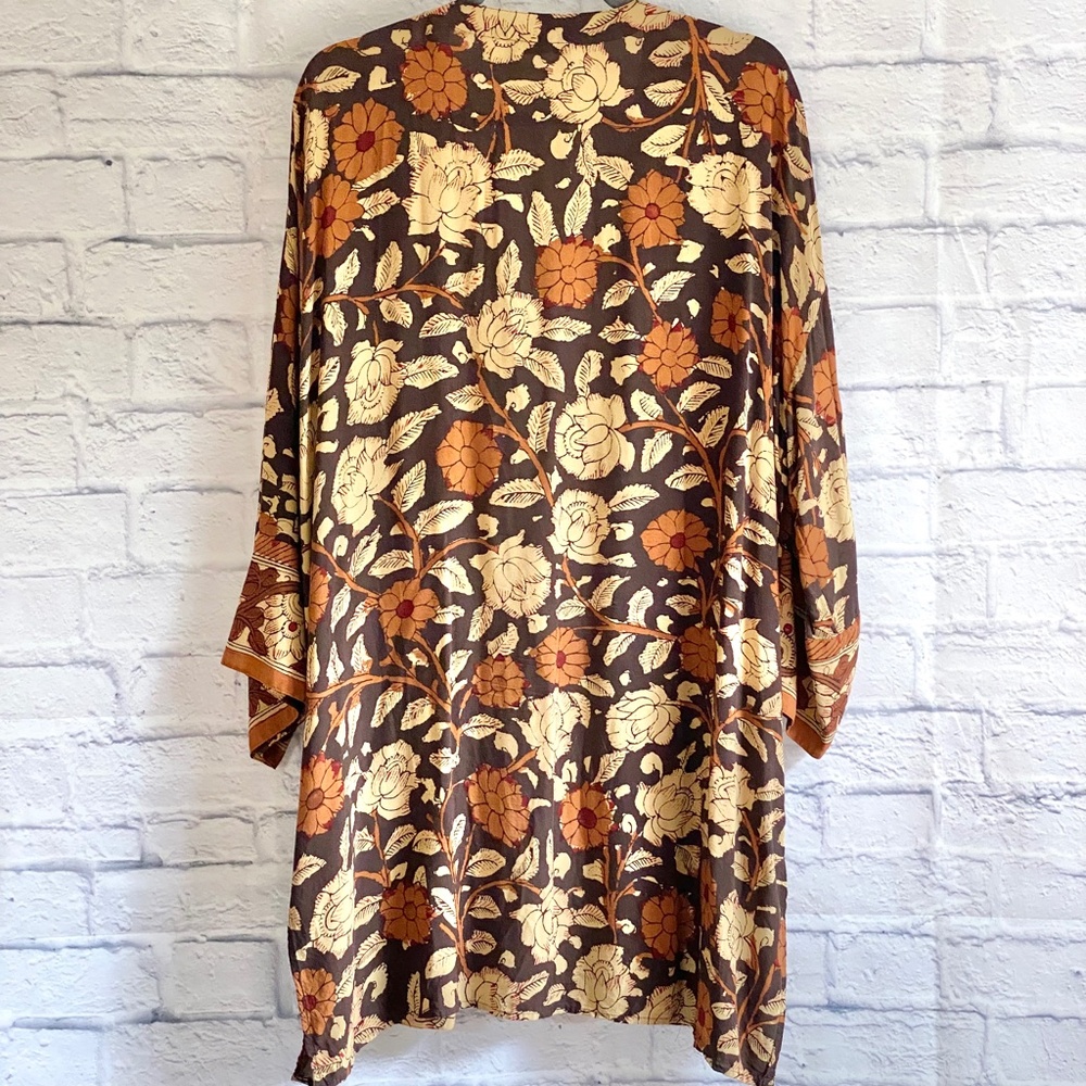 SOFT SURROUNDINGS BROWN FLORAL KIMONO - Picture 2 of 7